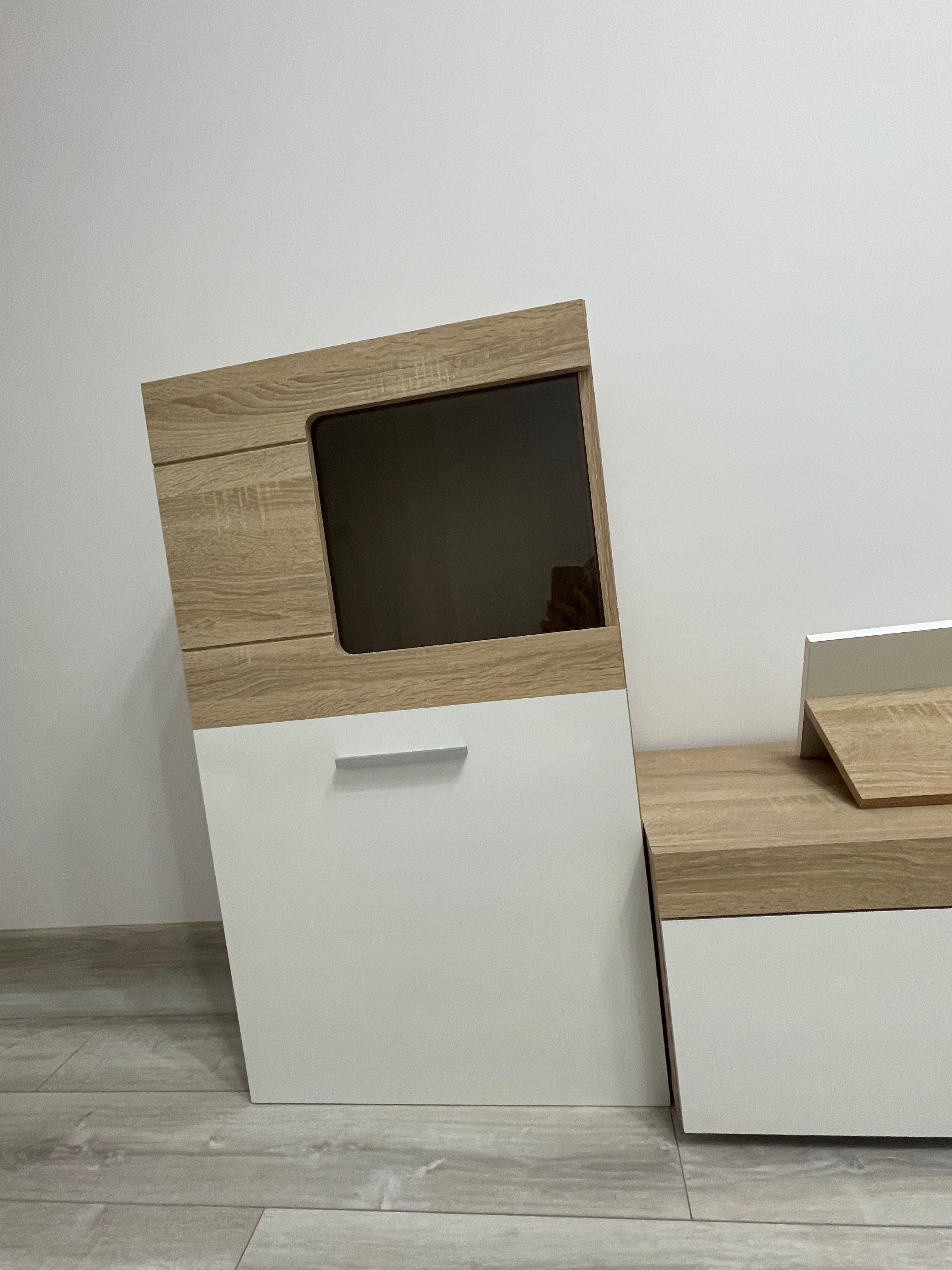 Продам стінку у вітальню в ідеальному стані !