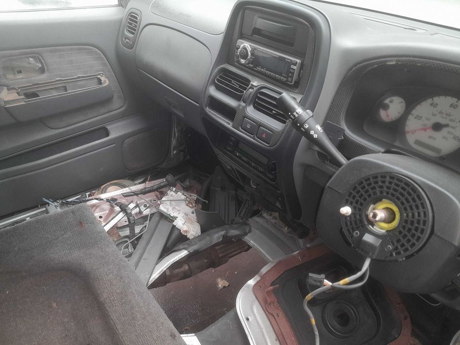 Nissan Navara Material interiores