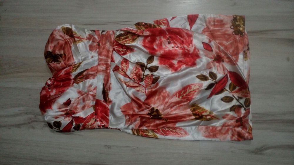 sukienka koktajlowa piękna