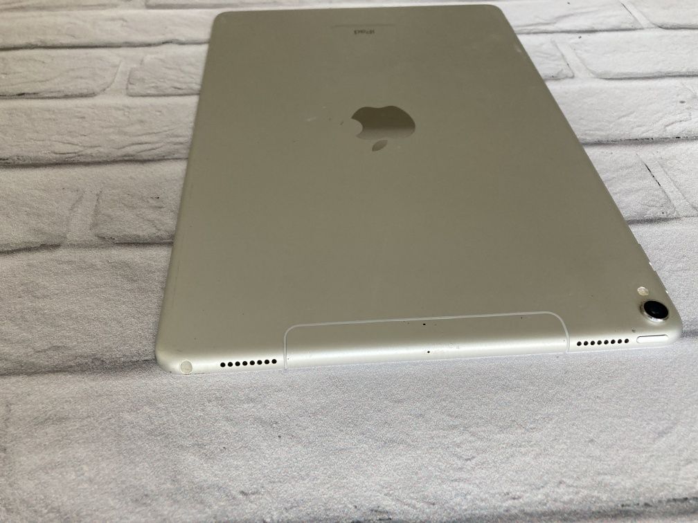 Apple iPad Pro 10.5 64gb LTE Silver Wi-Fi + Cellular планшет