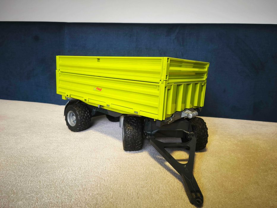 Bruder 02203 przyczepa z wywrotem