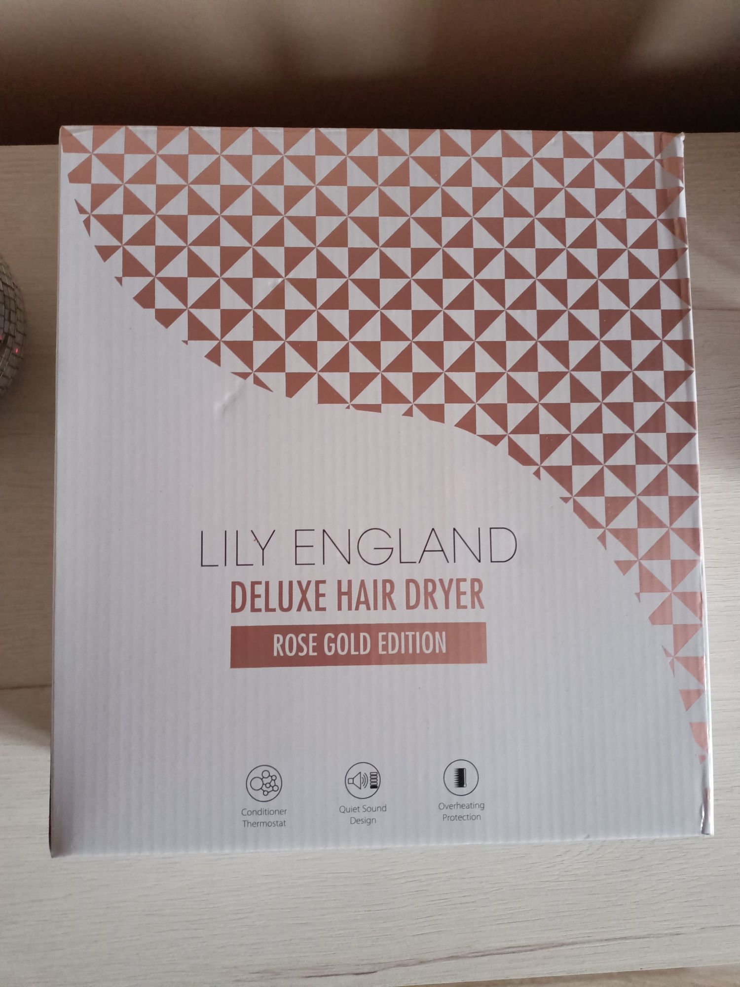 Lekka suszarka do włosów Lily England Deluxe Hair Dryer Rose Gold