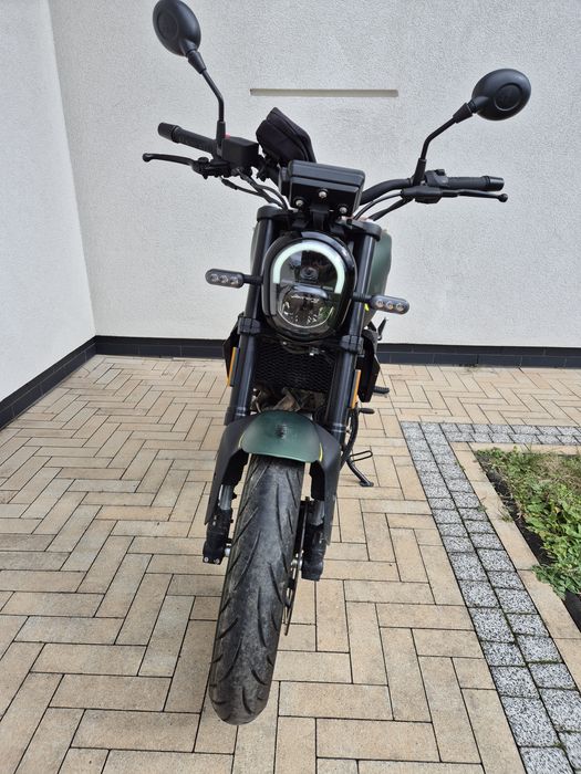 Benelli Leoncino 125