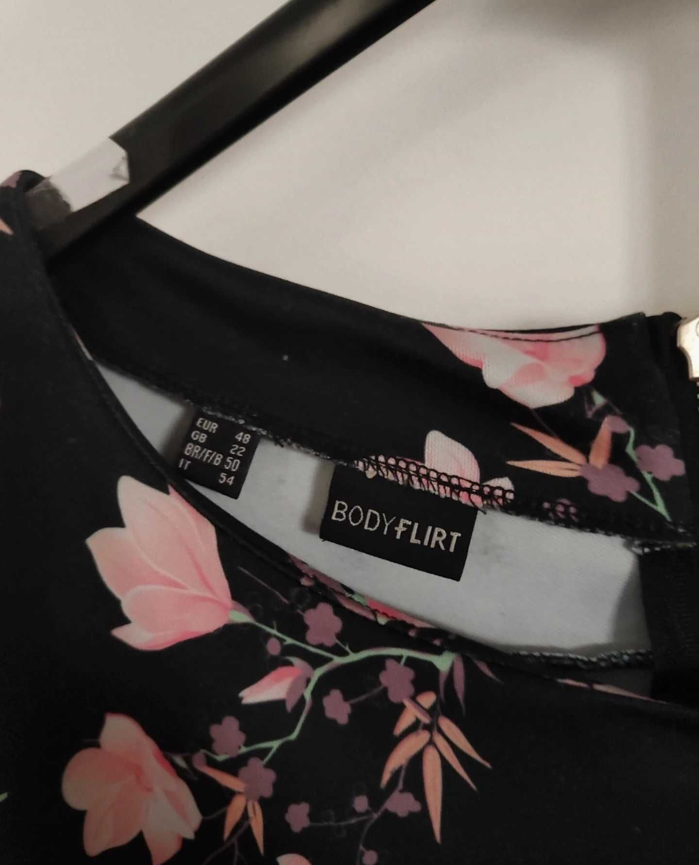 Kwiatowa sukienka Bodyflirt r. 48