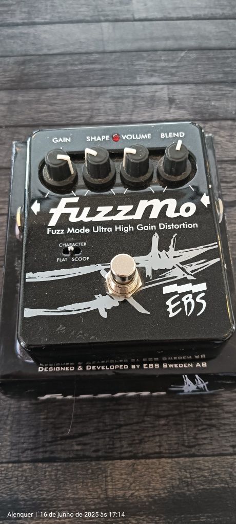 Pedal EBS FUZZ MO - FUZZ baixo