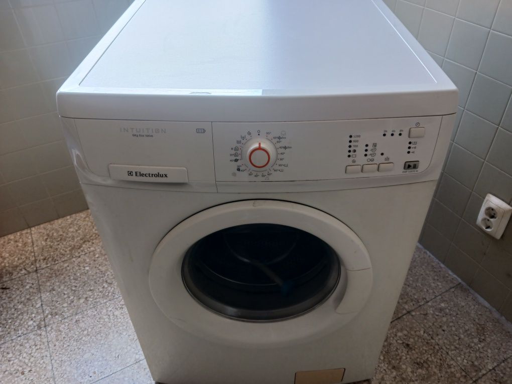 Máquina de lavar roupa