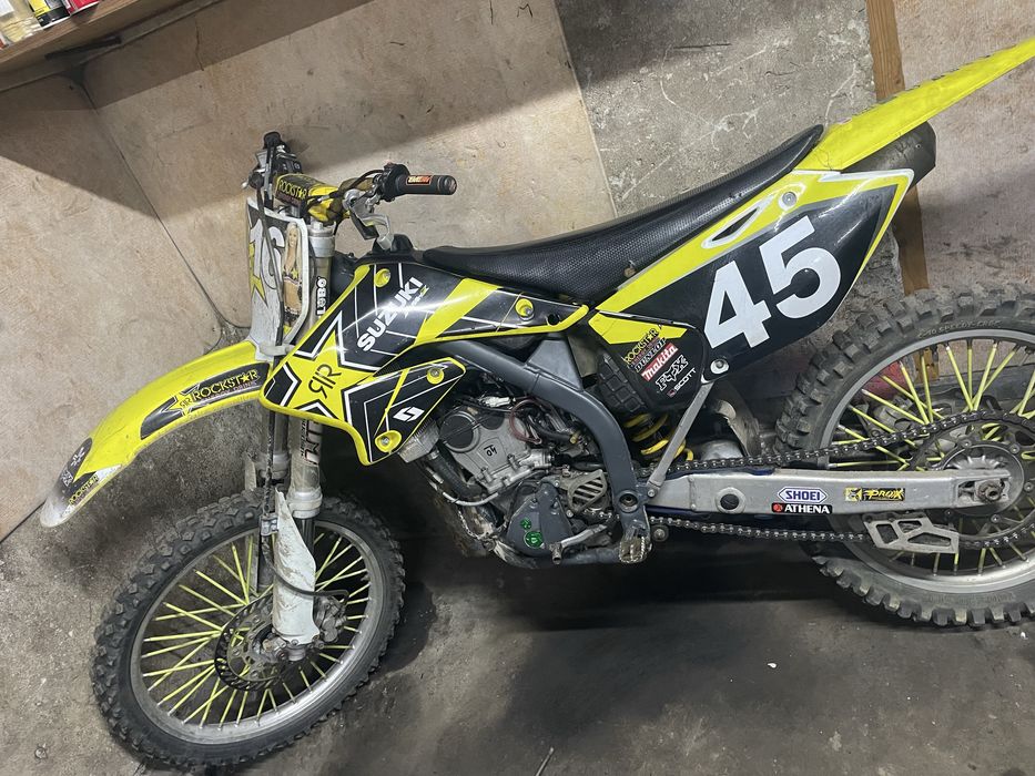 Suzuki rm-z 250  swiezo po remoncie 2006 rok