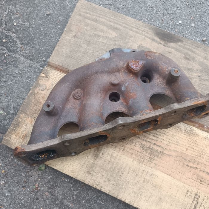 Выхлопной коллектор Lancer X