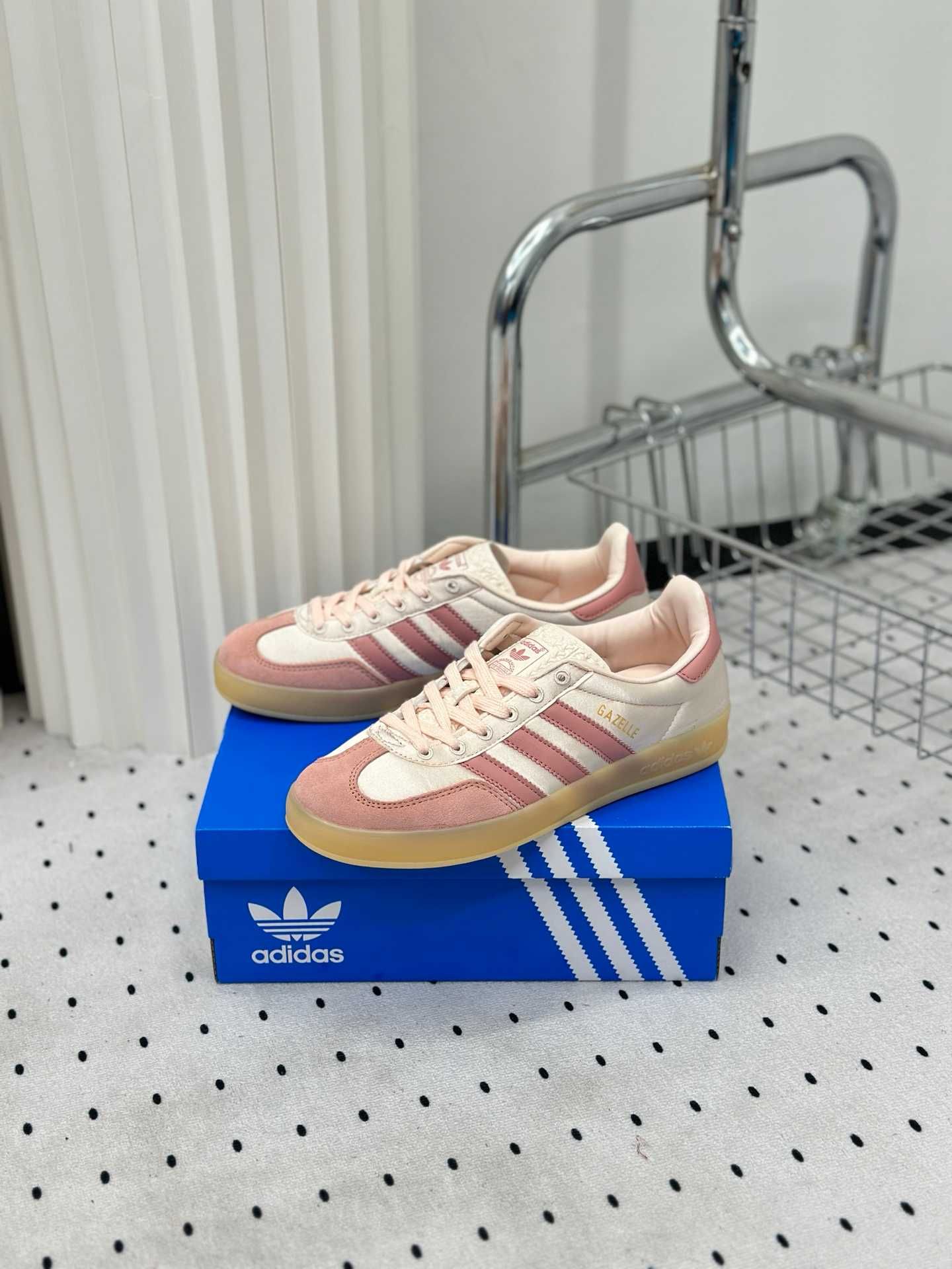 Nowy*adidasdamskie_Gazelle_Indoor_Pink UnisexTrampk39