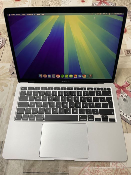 MacBook Air 13” 2020 | i5 Quad-Core | 16GB RAM | 256GB SSD