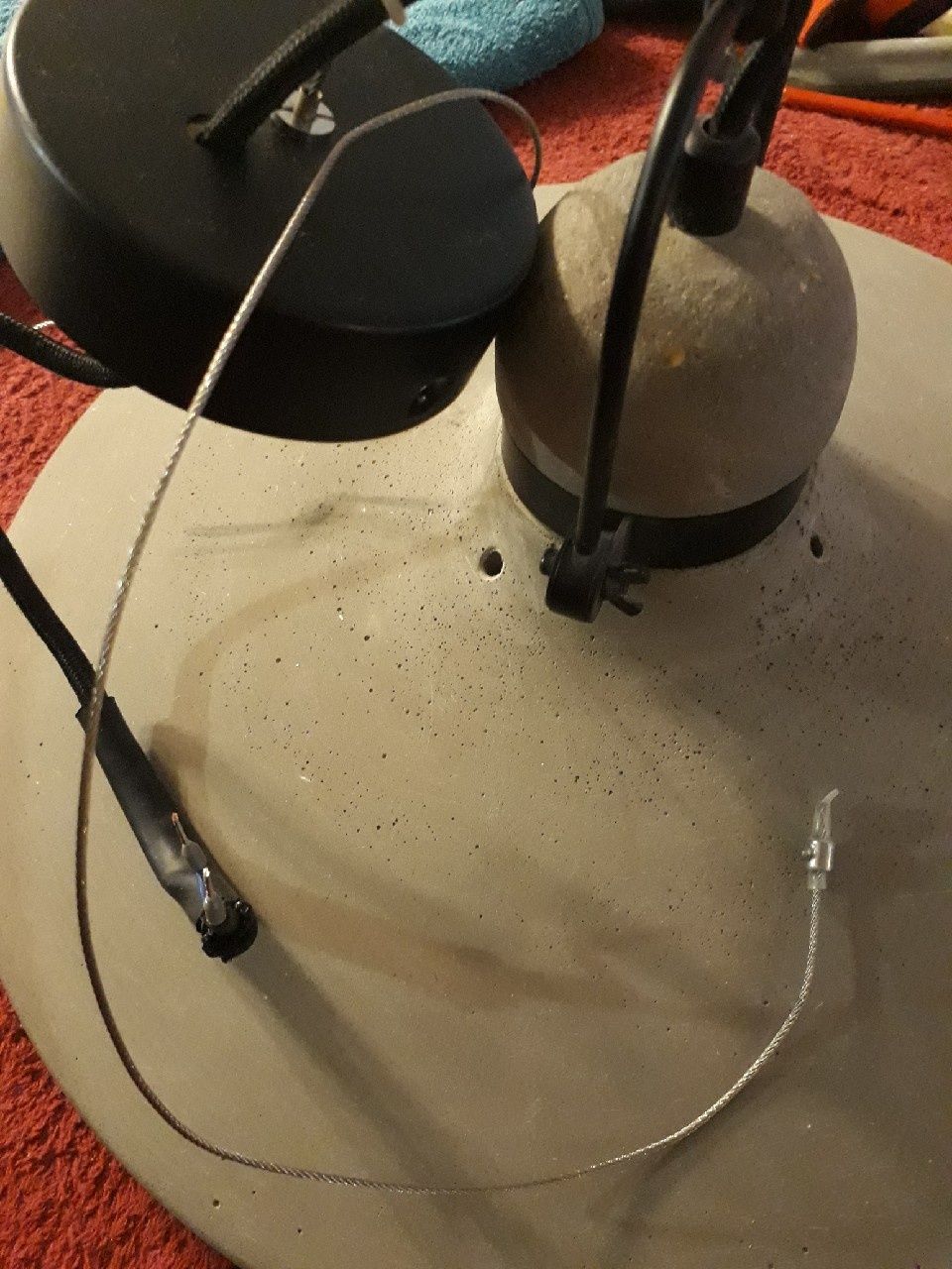 Lampa industrialna beton i metal