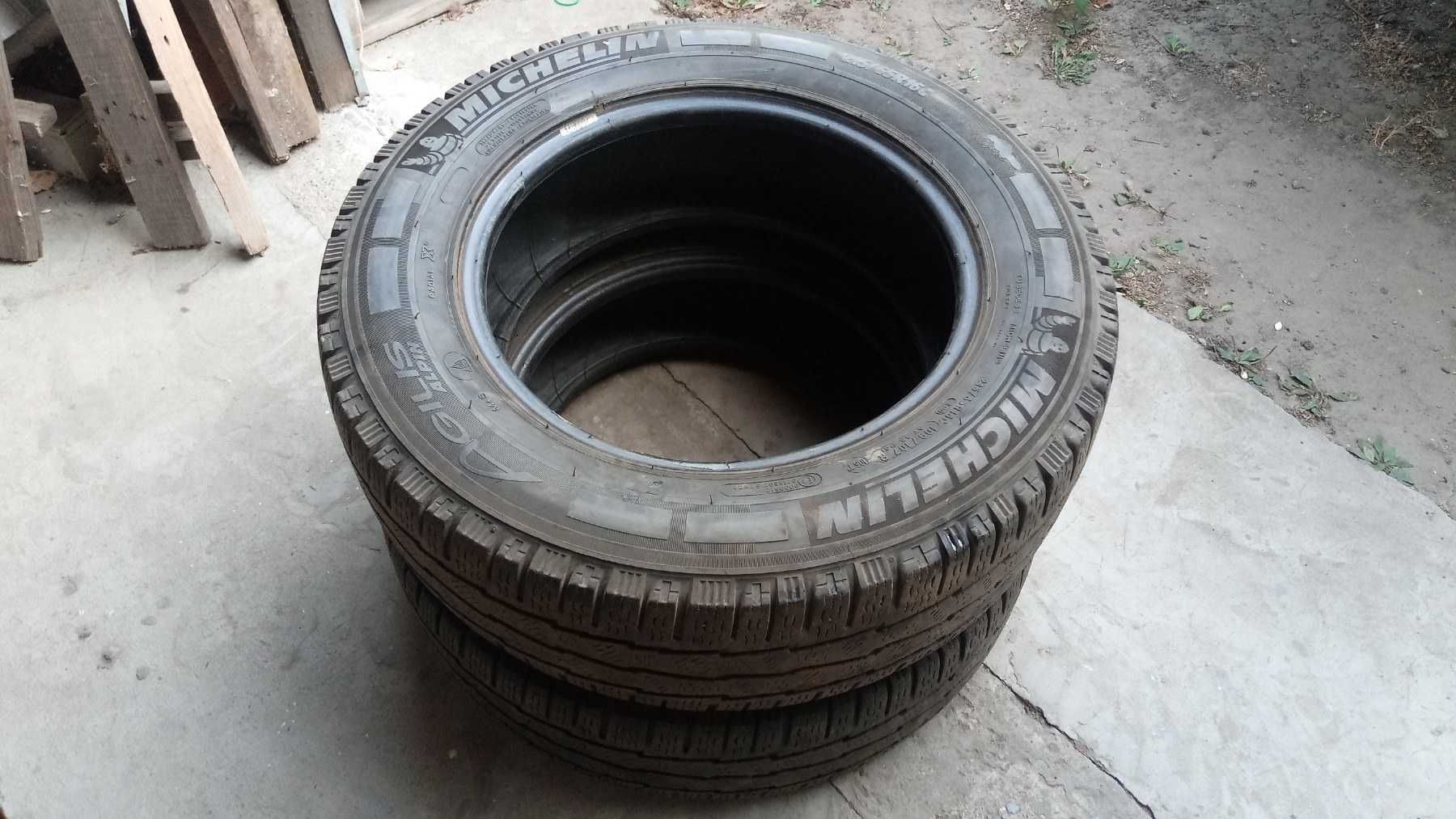 Зимова гума Michelin Agilis Alpin 215 65 R16C 2 шт.
