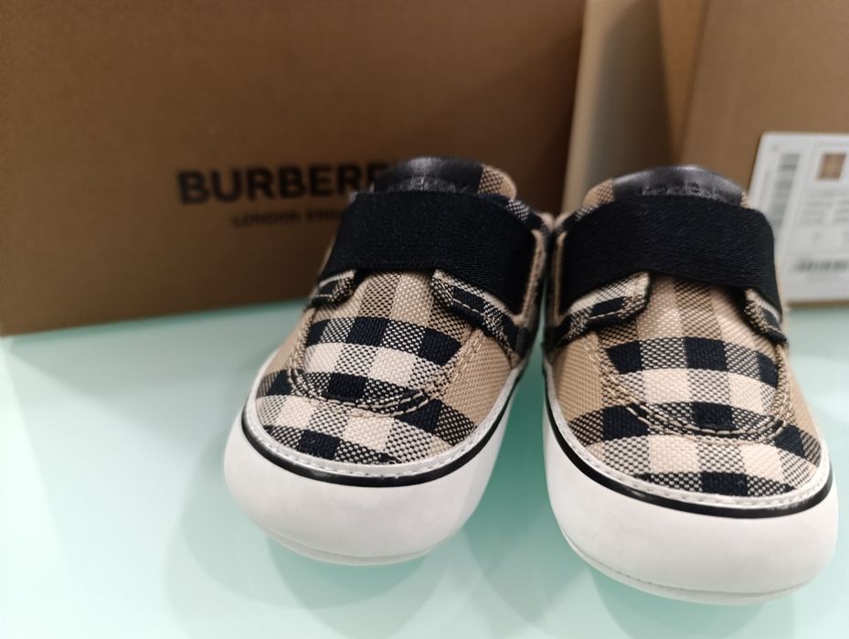 Sapatilhas Burberry n.17