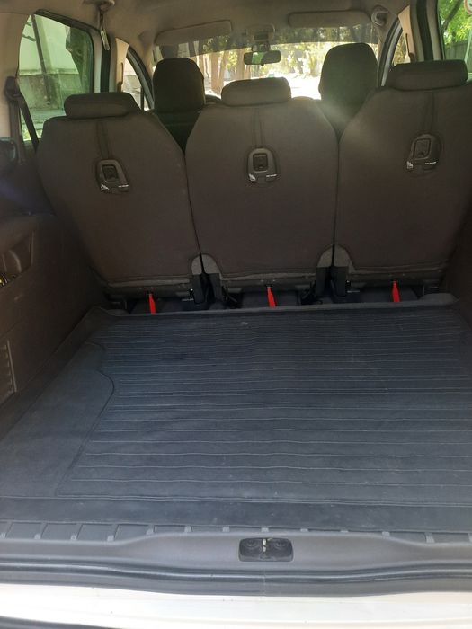 Продам Peugeot 5008