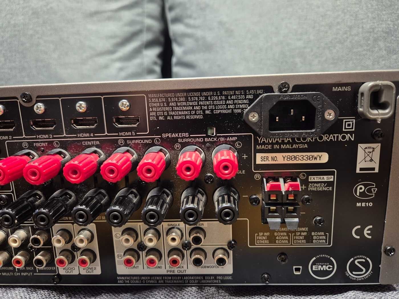 Yamaha RX-V667 .