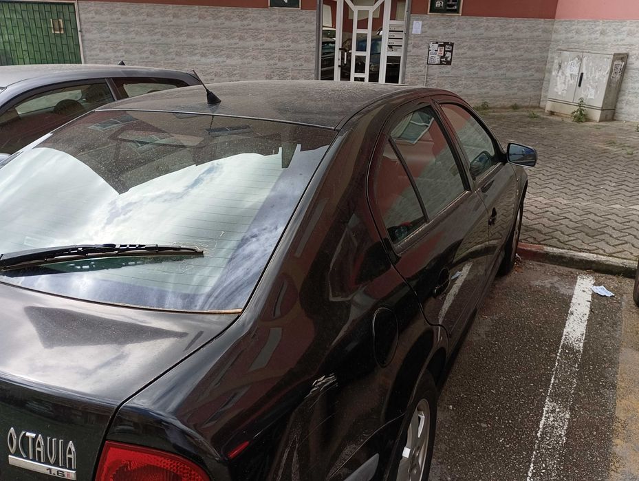 Carro para peças em boas condições