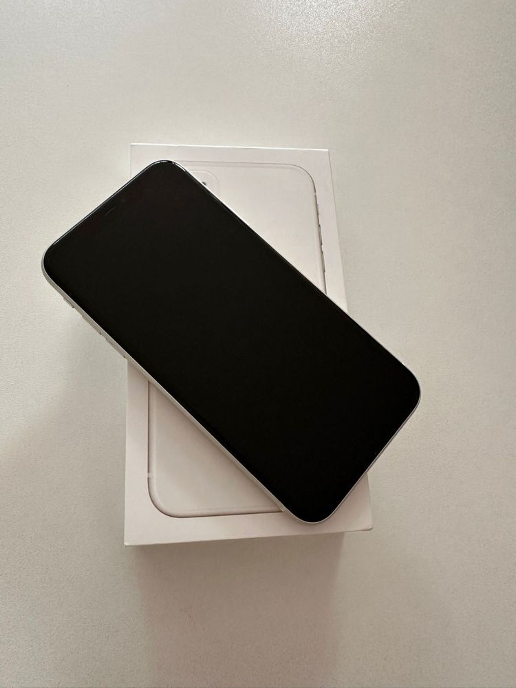Iphone 11 64GB biały