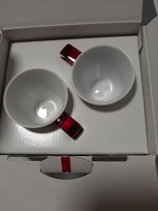 Chávenas de café novas dolce gusto de coleção