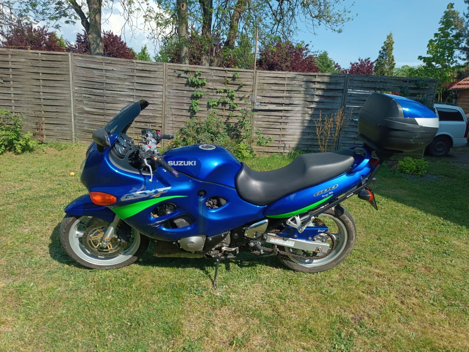 Suzuki GSX 600-F Katana