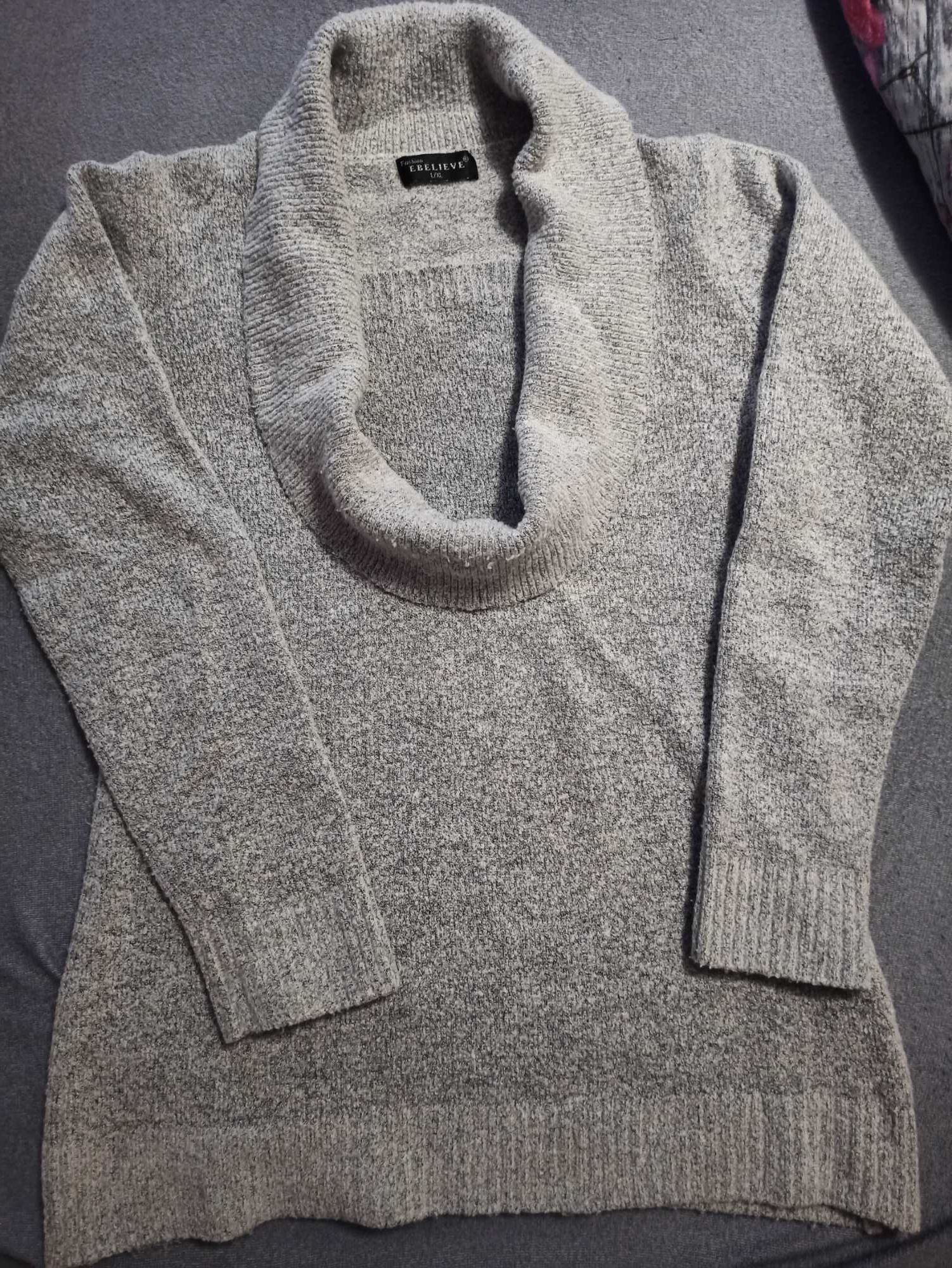 Szary miękki sweter