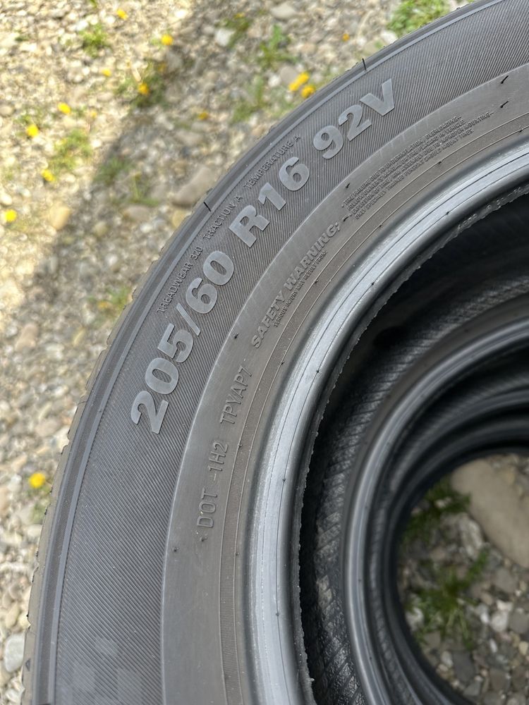 205/60/16 Kumho Ecsta PS71