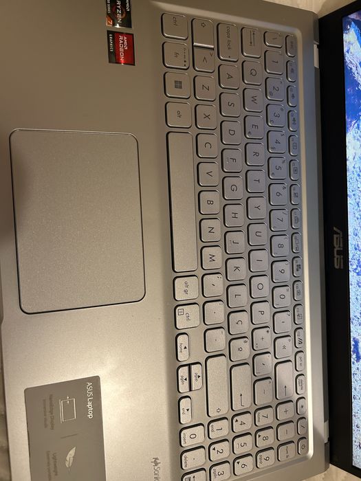 Asus VivoBook Amd Ryzen 7 5700u radeon graphics