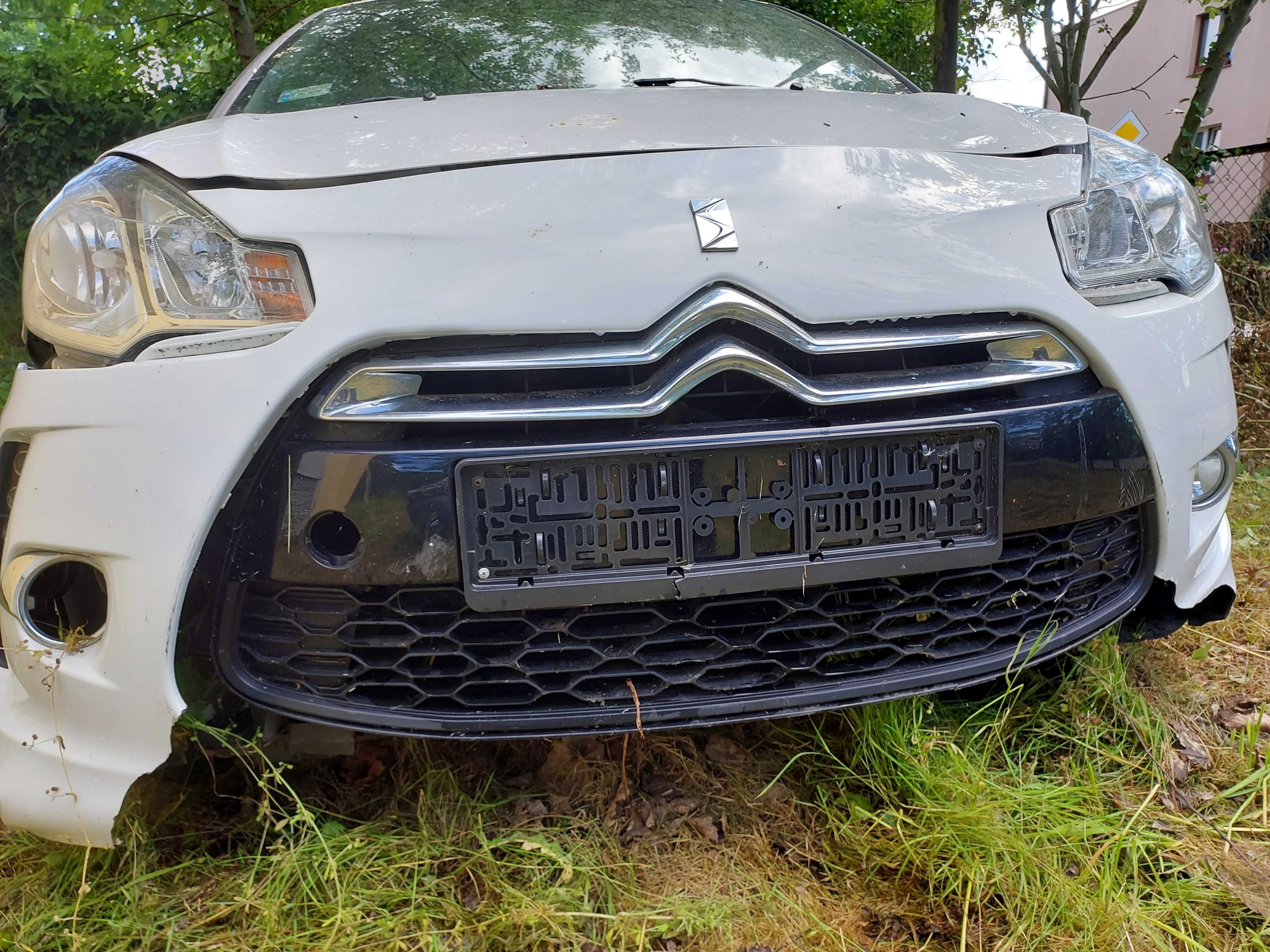 Citroen DS3 2011 - uszkodzony