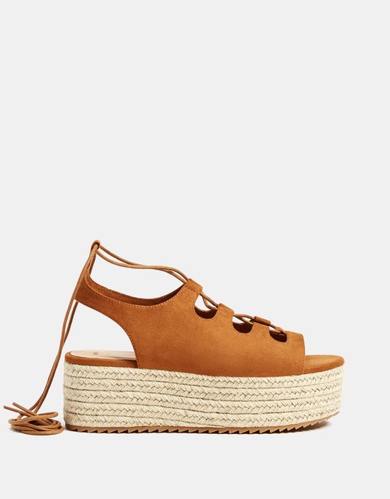 Sandálias de plataforma com cordões - Bershka