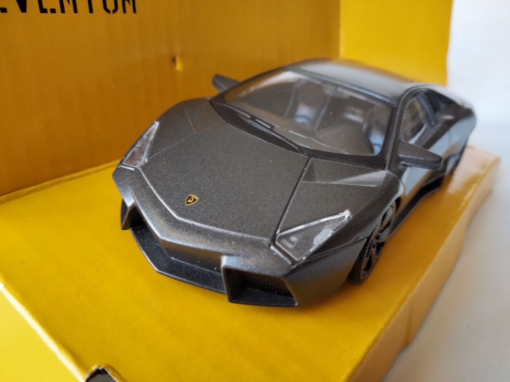 1:43 Lamborghini Reventón (2007)