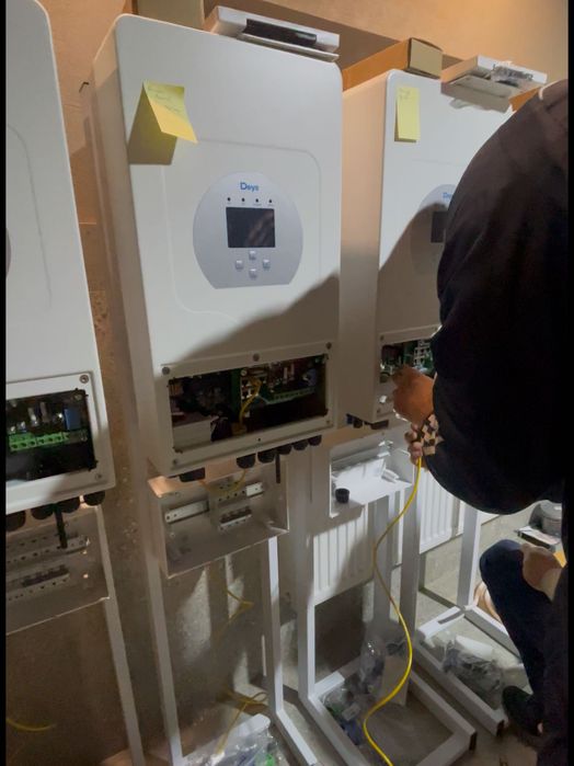 інвертори Deye 5/6/8/12/16 кВт та акумулятори Deye 5 кВт