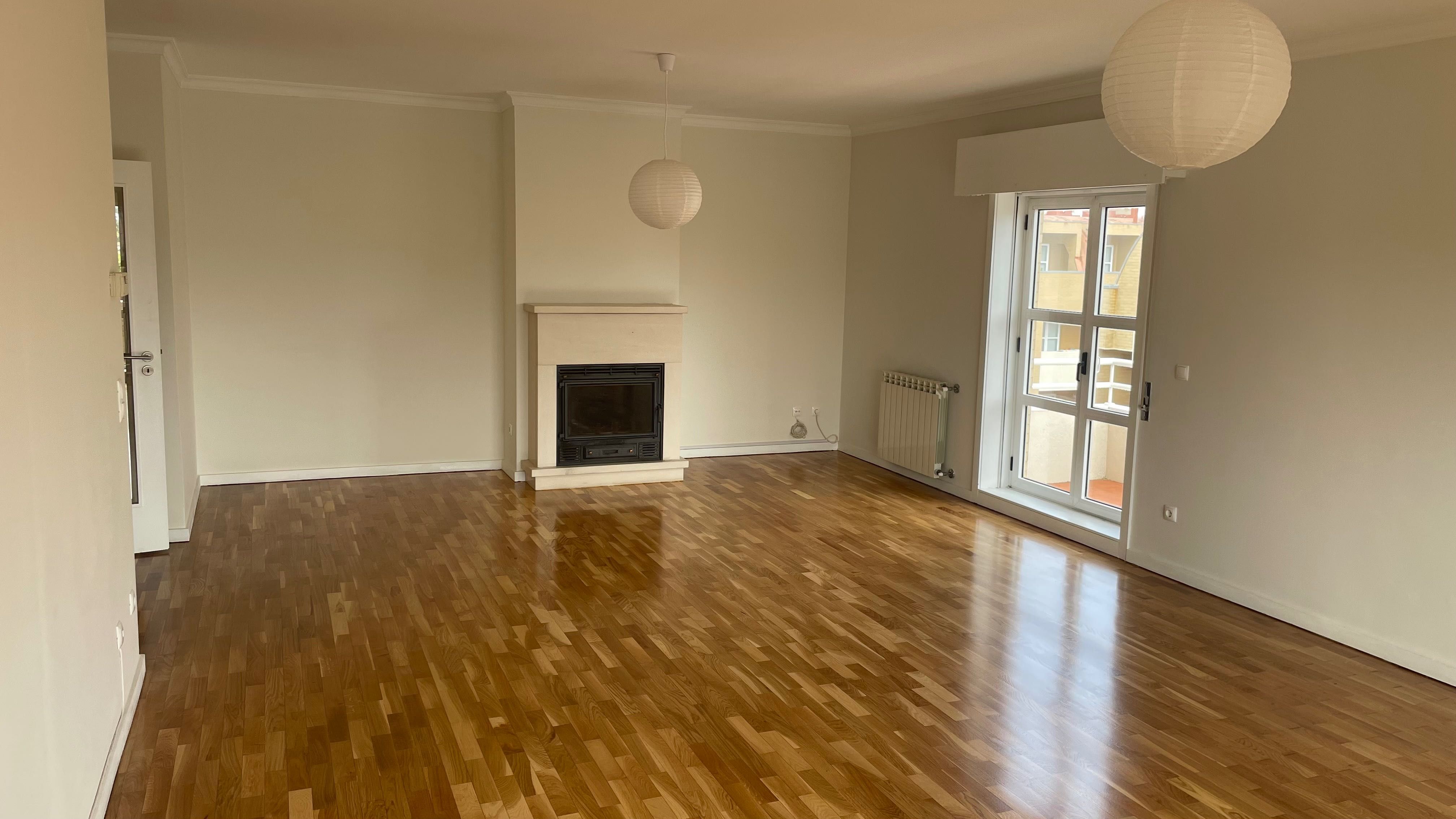 Apartamento T3 em Miramar