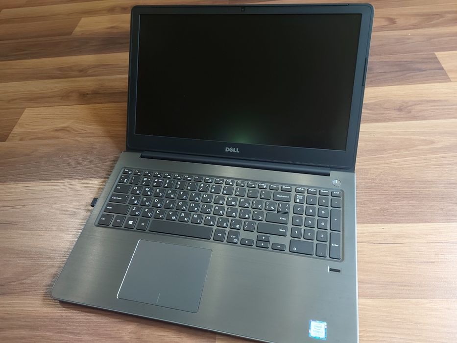 Ноутбук dell vastro core i7