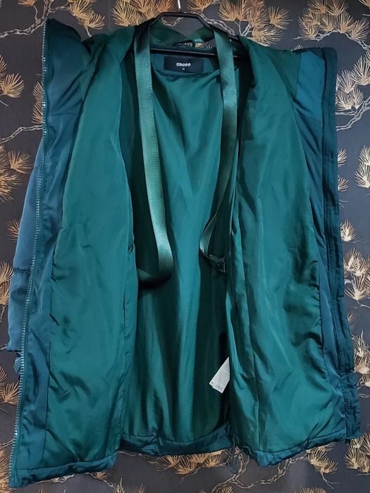 Пальто зимове стьобане колір зелений оксамитовий розмір xs Cropp