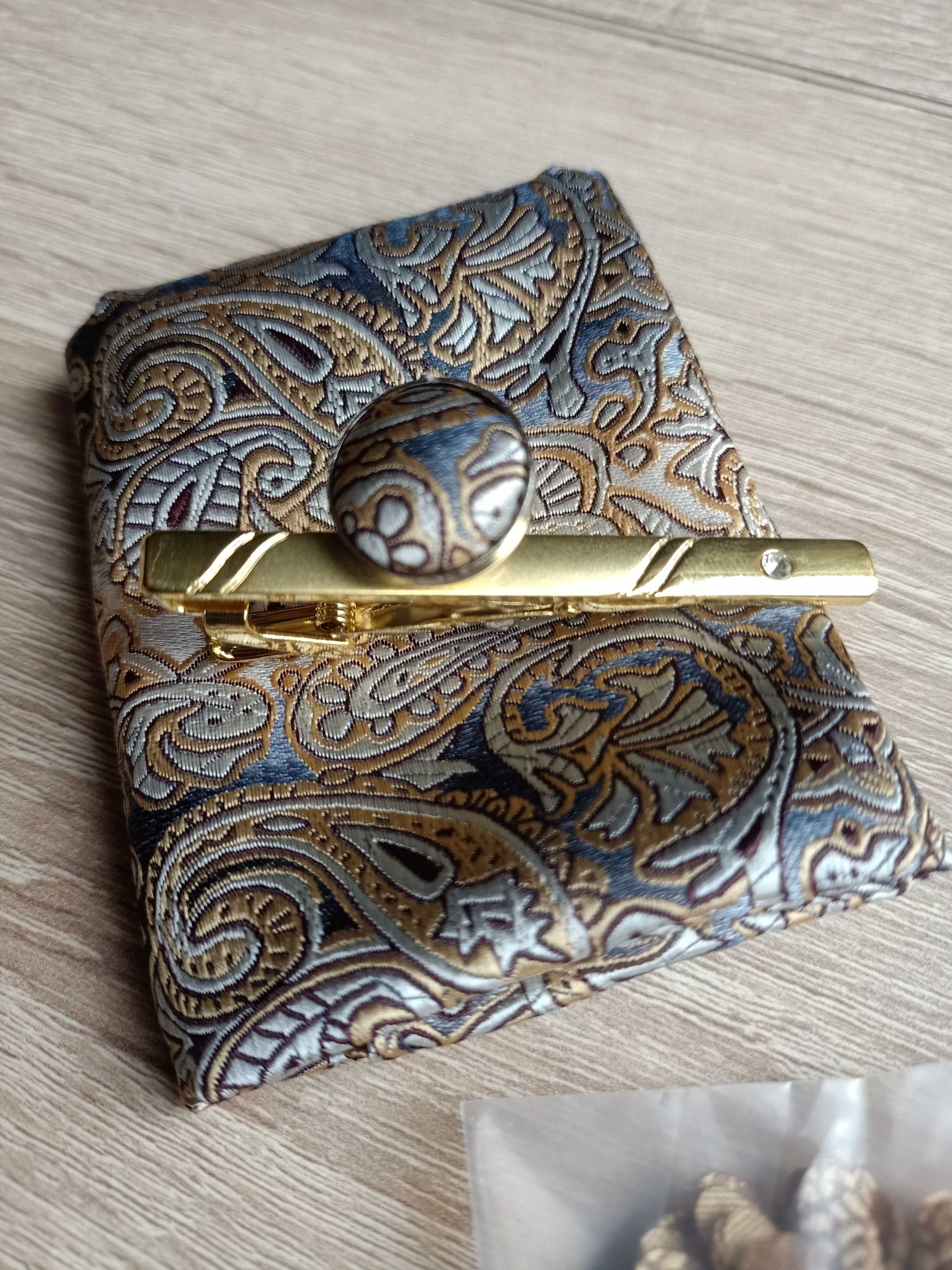 Elegancki Biznesowy Zestaw Krawat Poszetka Spinki - N271