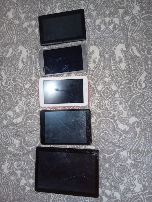 Telemóveis e tablets avariados
