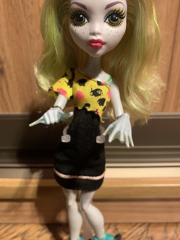 лагуна блю монстер хай (lagoona blue roller maze monster high)