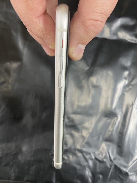 Iphone 11 продам