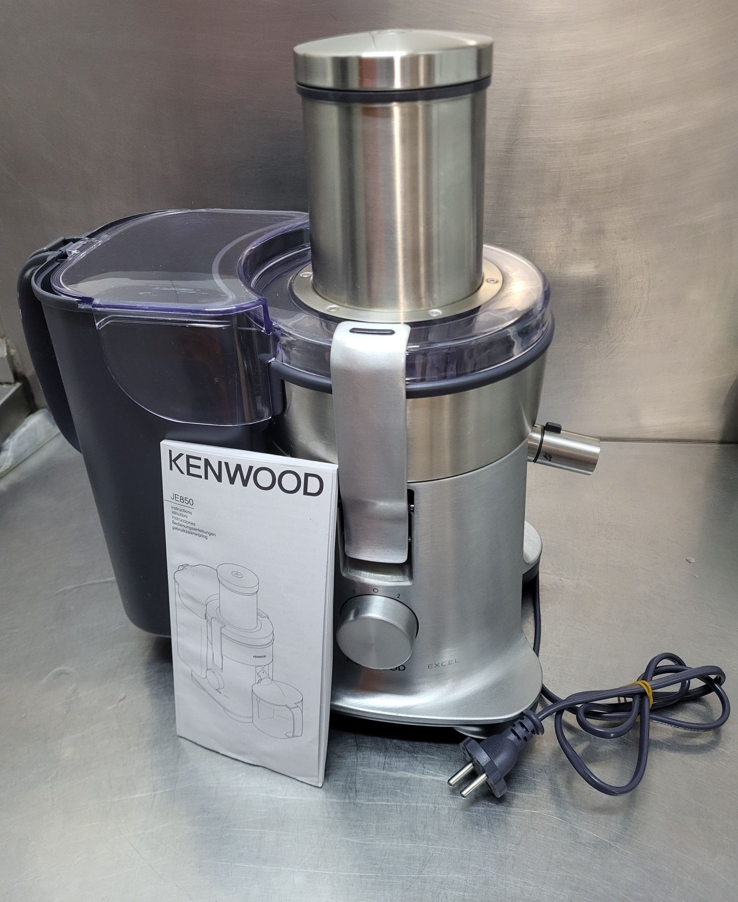 Centrífugadora Kenwood JE850