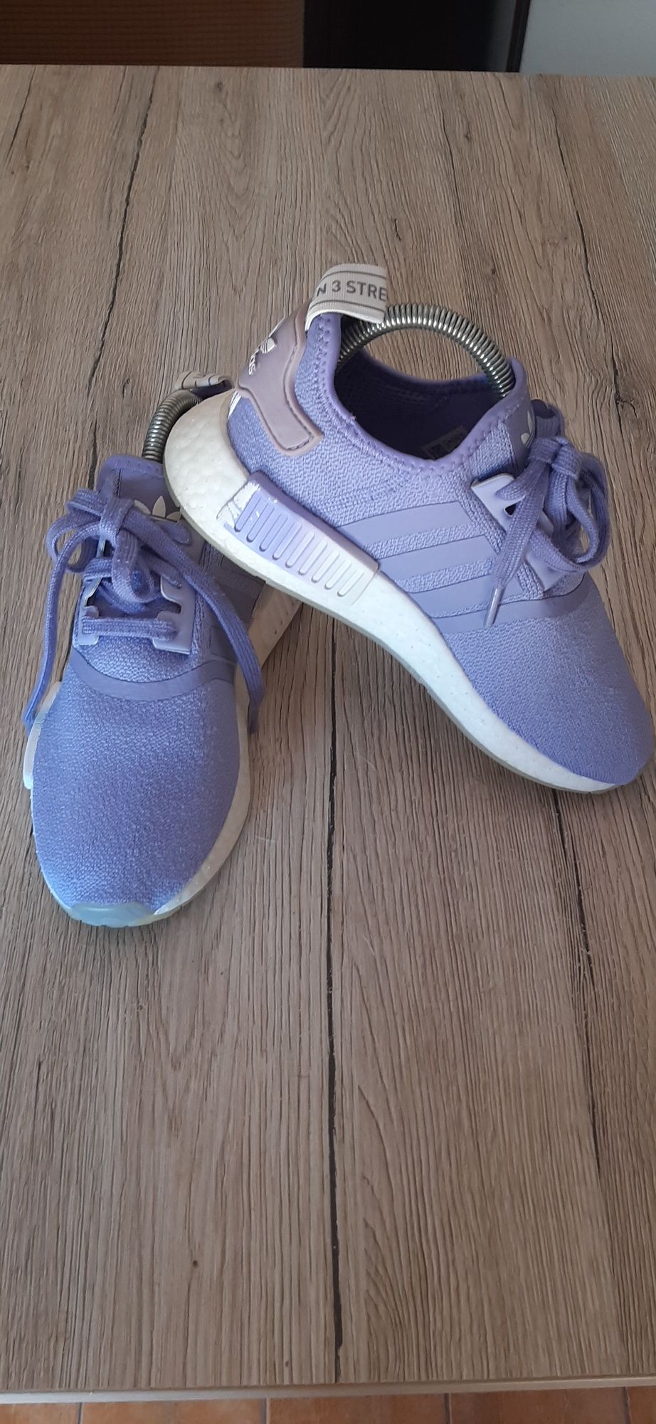 Ténis Adidas NMD de mulher