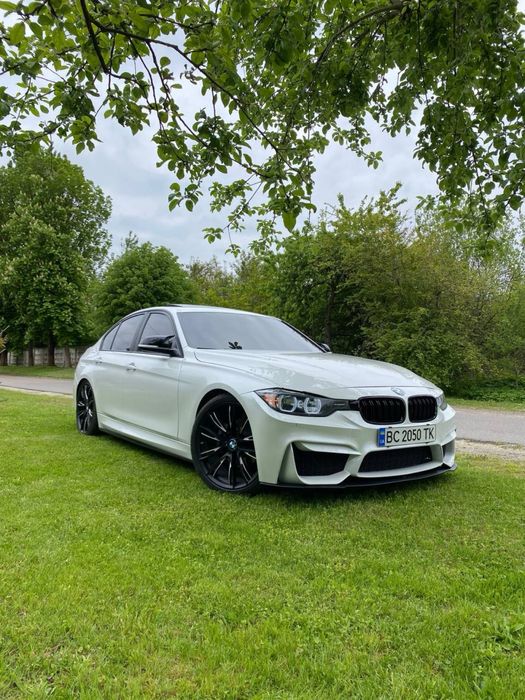 ПРОДАМ BMW ф30 328i хороший ТОРГ