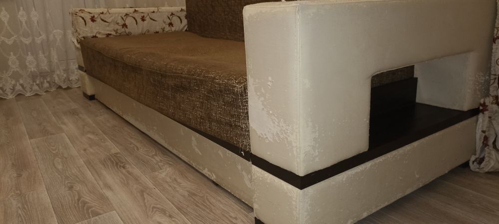 Прямий диван Konstanta