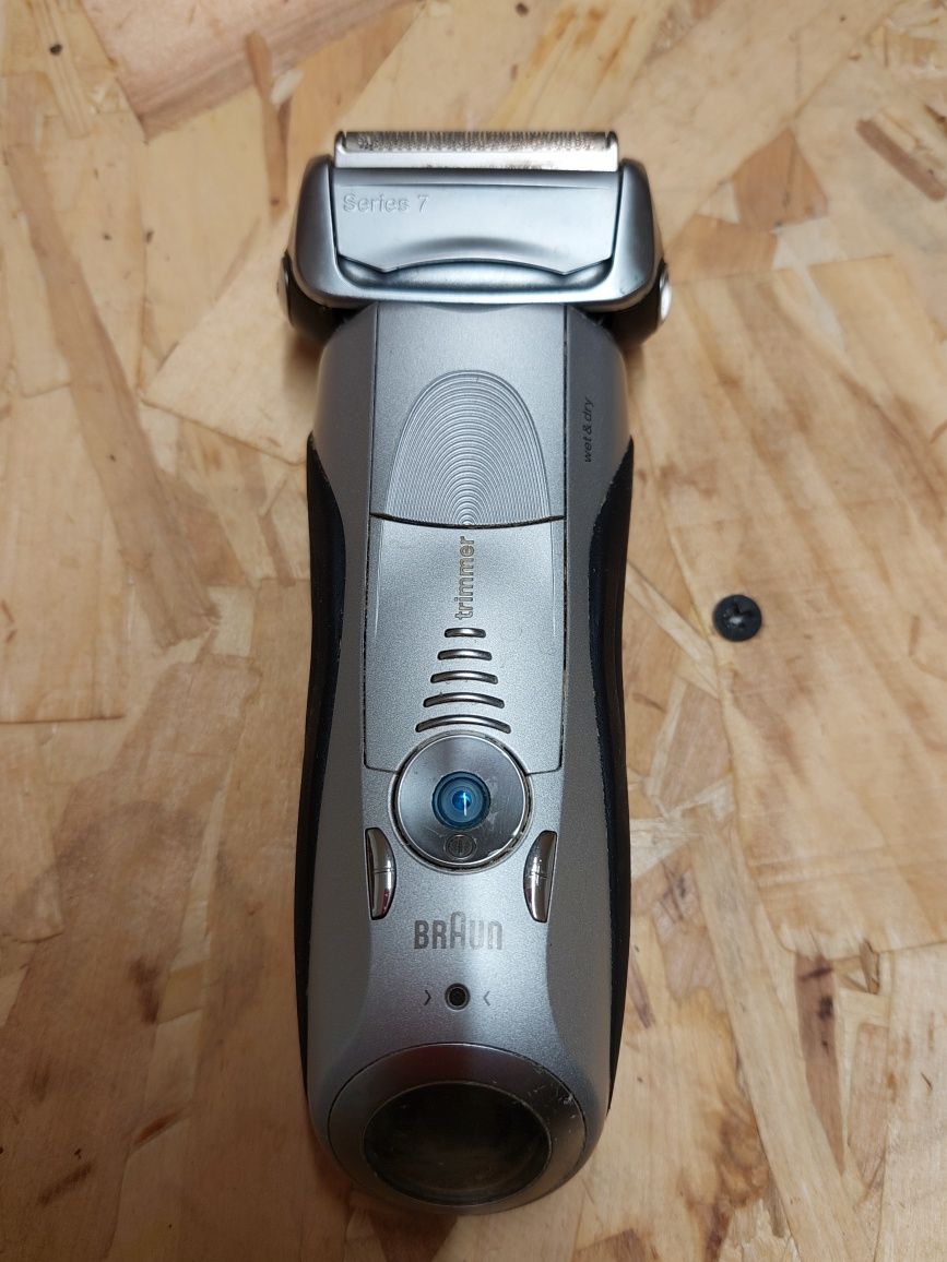 Golarka BRAUN 7790cc 4 Pulsonic Series 7