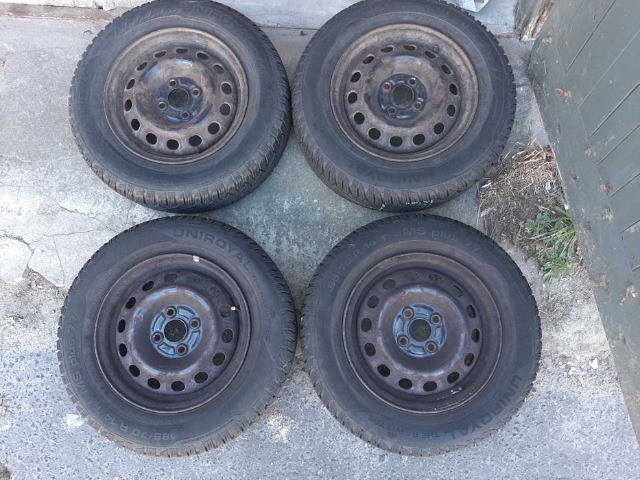 Opony zimowe UNIROYAL 185/70 R14 felgi stalowe 4x100 ET 45