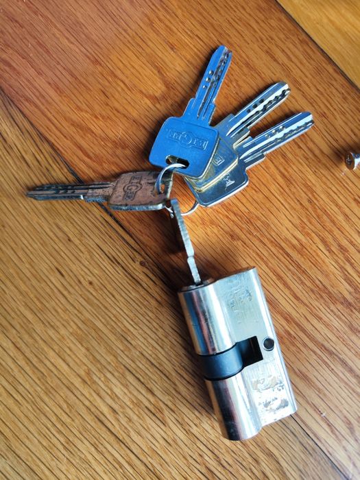 Canhão cilindro de segurança 30x30mm MCM TESA TEICOCIL EIGER