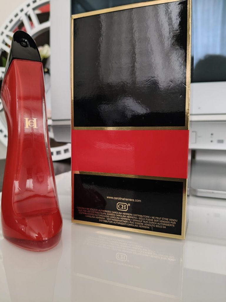 Carolina Herrera Very Good Girl 50 ml oryginalne