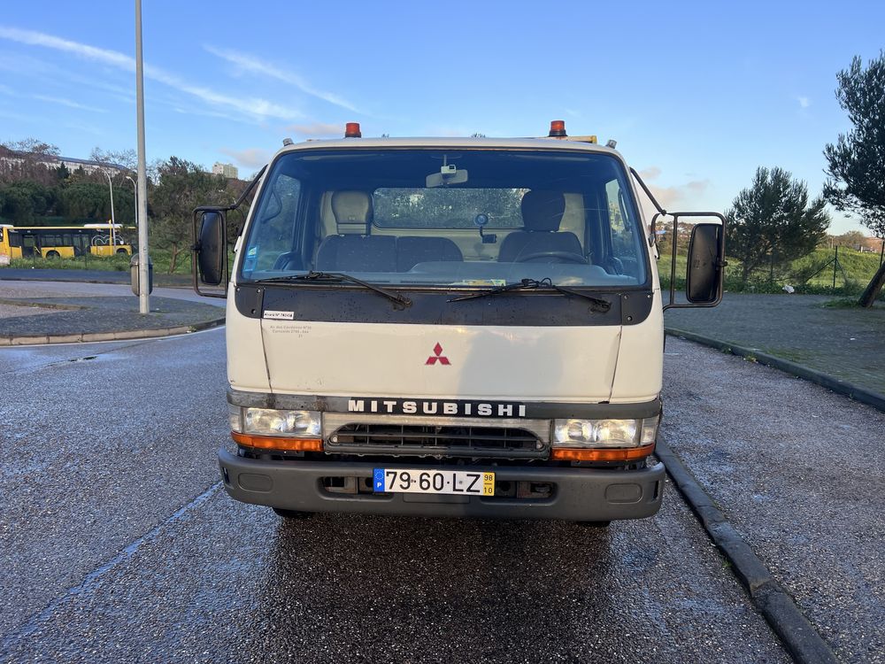 Mitsubishi canter (Pronto Socorro) Pesado