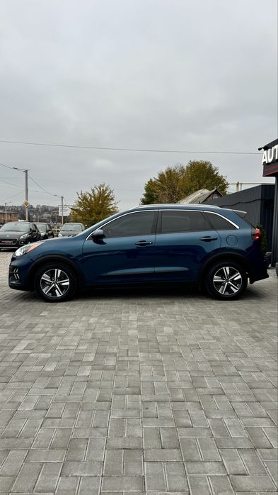 Kia Niro Кіа Ніро EcoHybrid 2022 р 1,6 бенз/електро 6АКПП