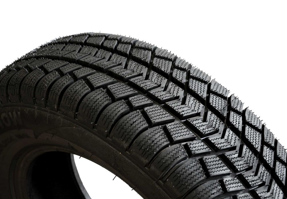 2X 215/65 R16 SUV opony zimowe bieżnikowane Wzór Michelin