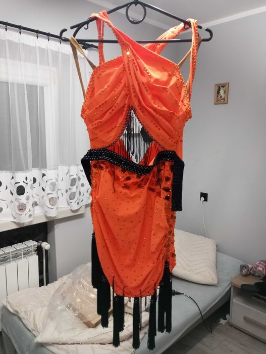 Profesjonalna sukienka turniejowa do tańców Latynoamerykańskich