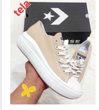 Tenis de sola alta de senhora